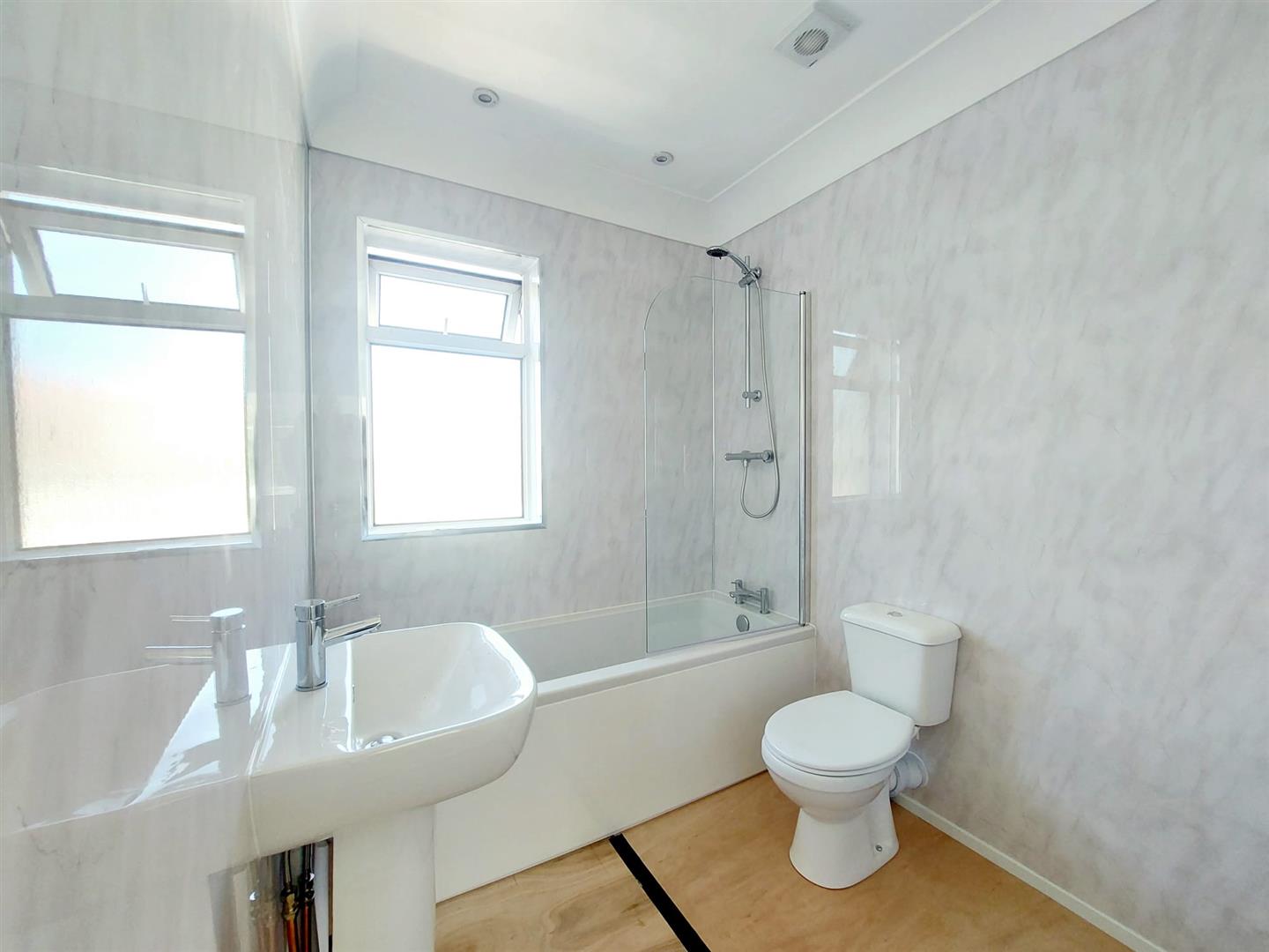 Swansea Road, Gorseinon, Swansea, SA4 4HQ